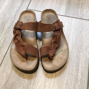 White Mountain Woman’s Sandels